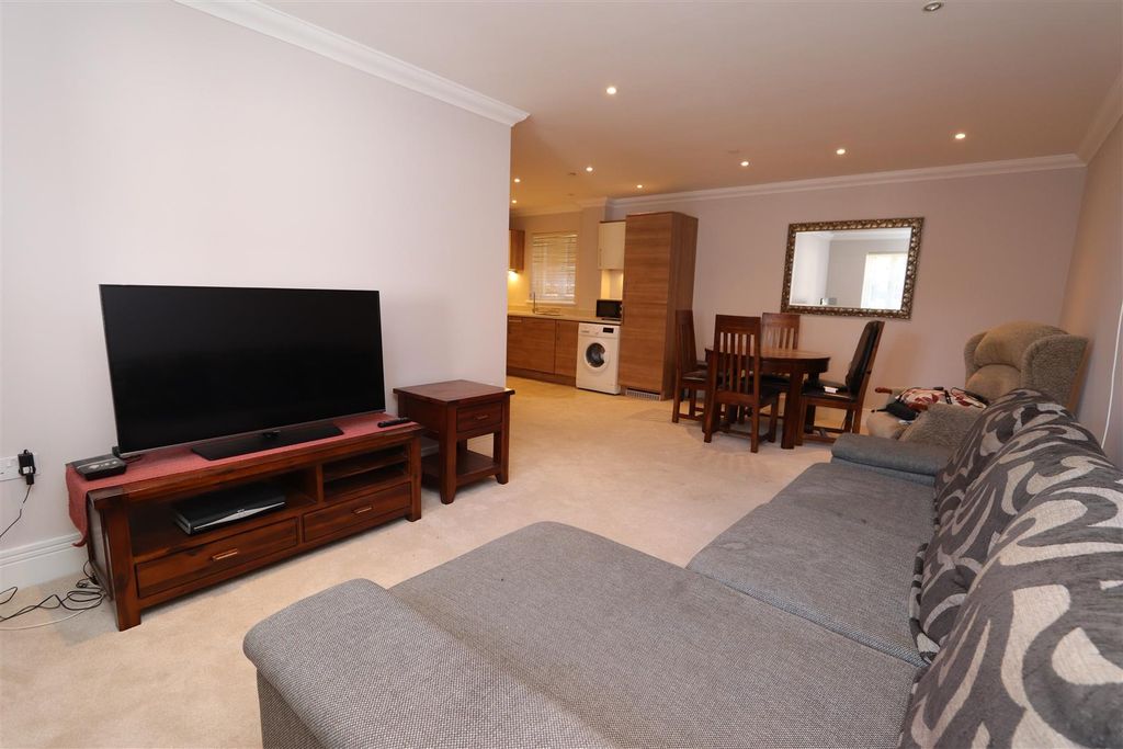 Property photo 3 of 13 Img_9781.Jpg