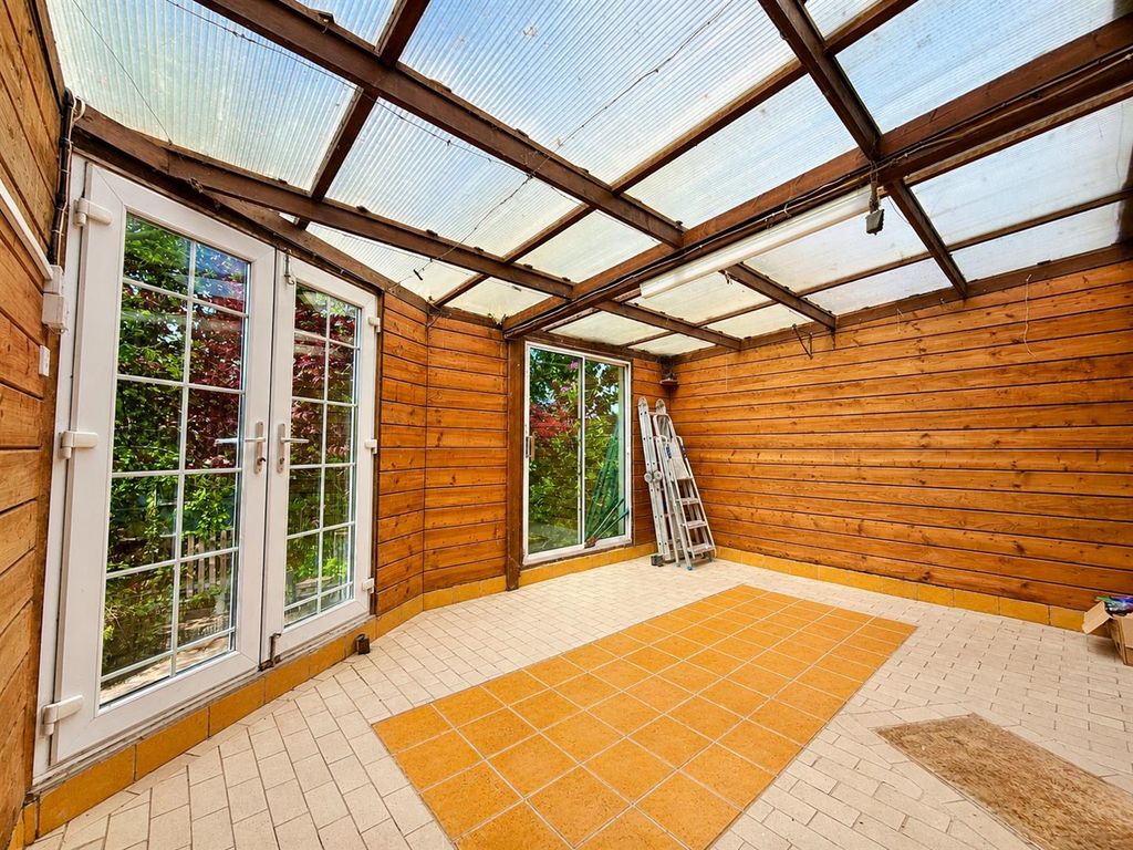 Property photo 3 of 18 Garden Room.Png