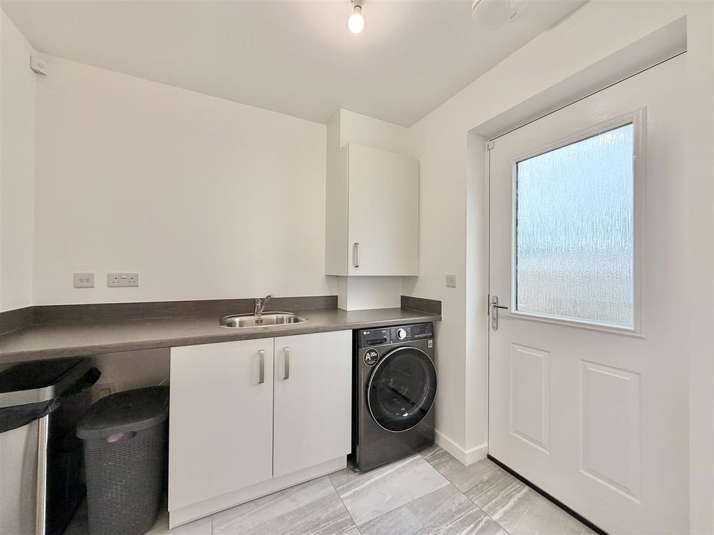 Additional image 11 of 5 bed detached house for saleArisaig Grove, Hamilton ML3