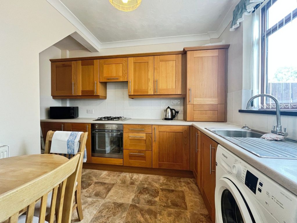 Property photo 3 of 15 4346595