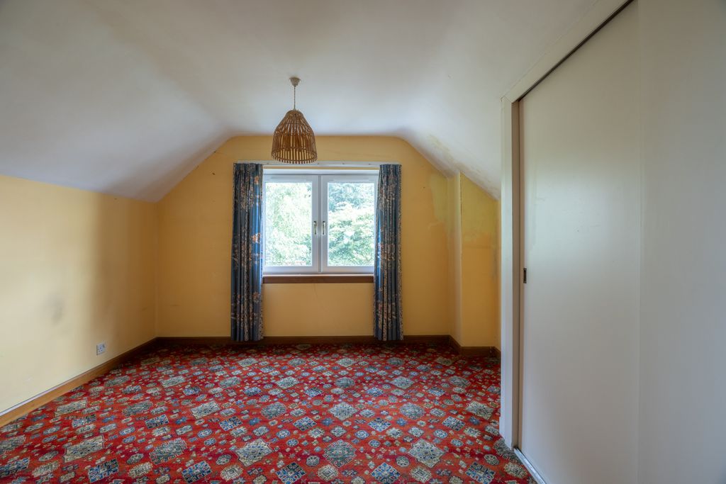 Property photo 1 of 36