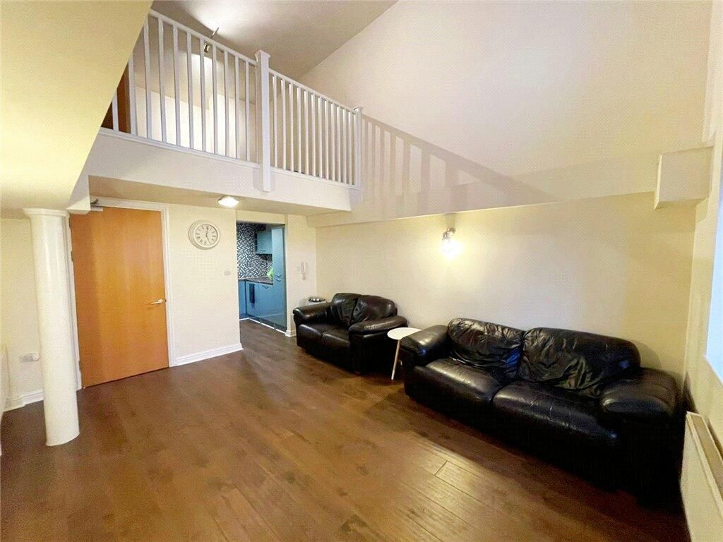 Property photo 2 of 9