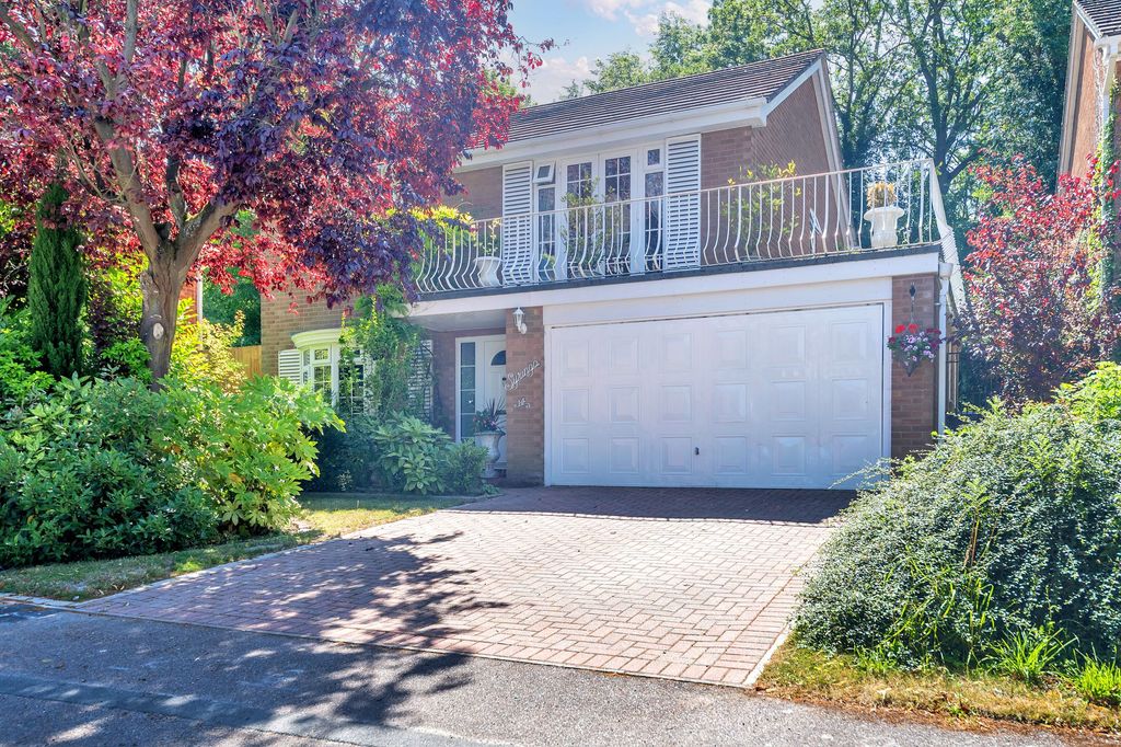 Property photo 1 of 42