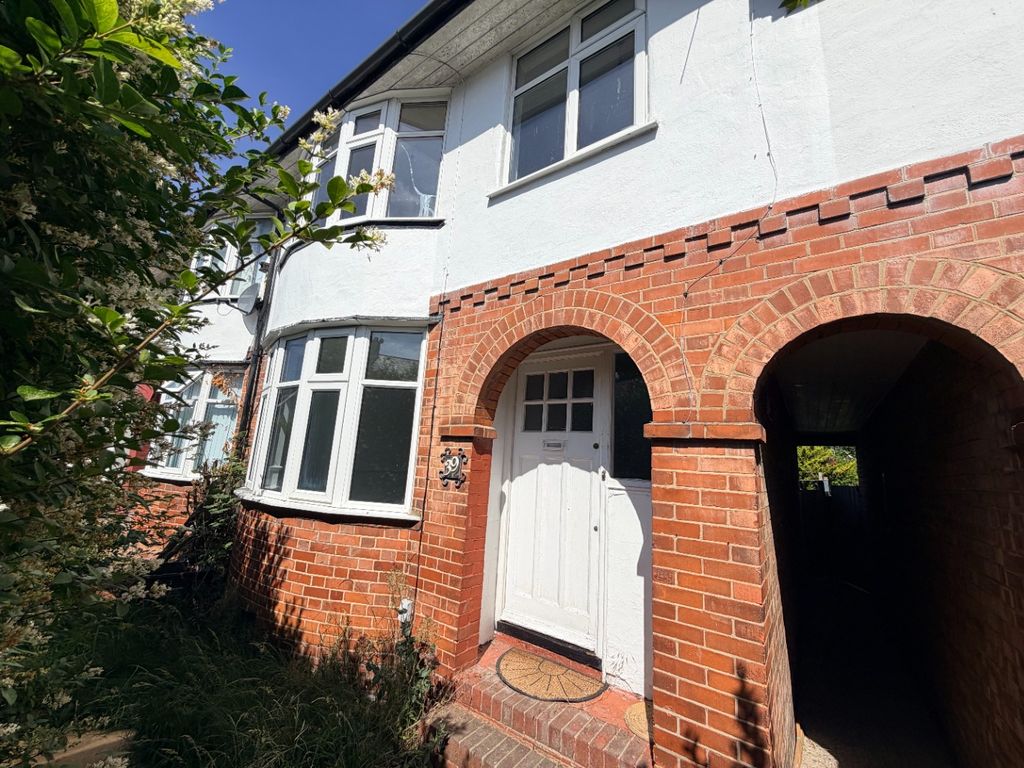 Property photo 1 of 11 5246320