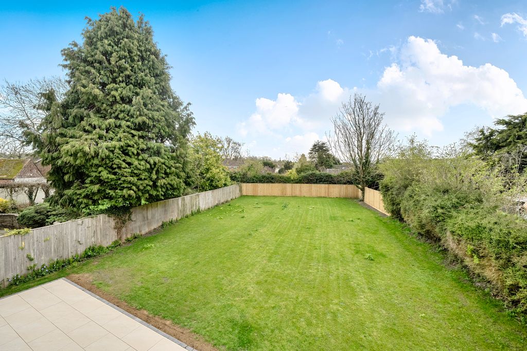 Property photo 2 of 19 14346441769Cbac6F2Ae37