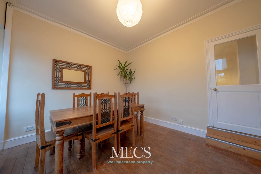 Property photo 2 of 14 3810752