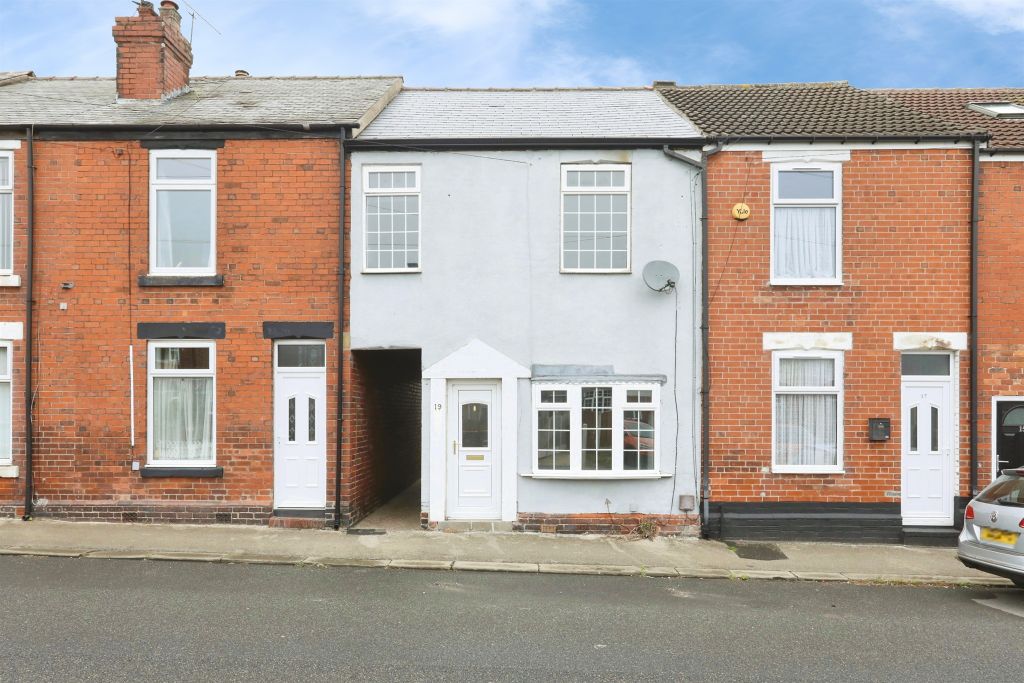 Property photo 3 of 19