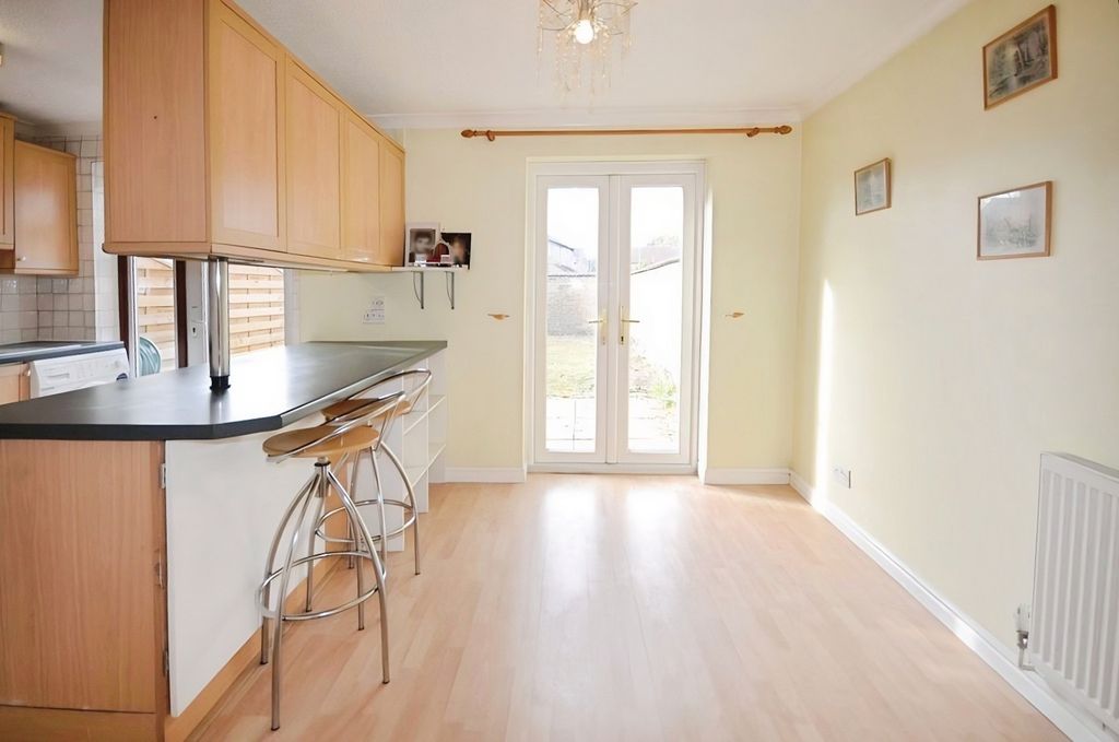 Property photo 3 of 10 Pbox-Img.Jpg