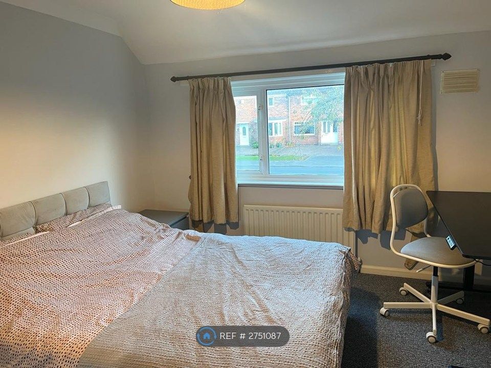 Property photo 2 of 5