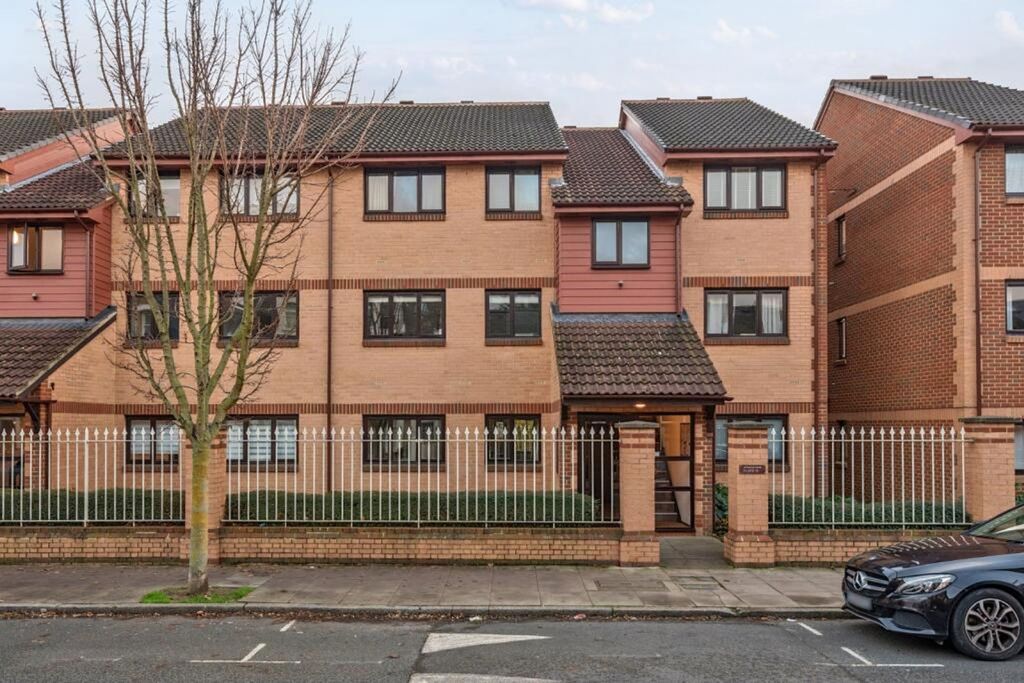 Property photo 1 of 7