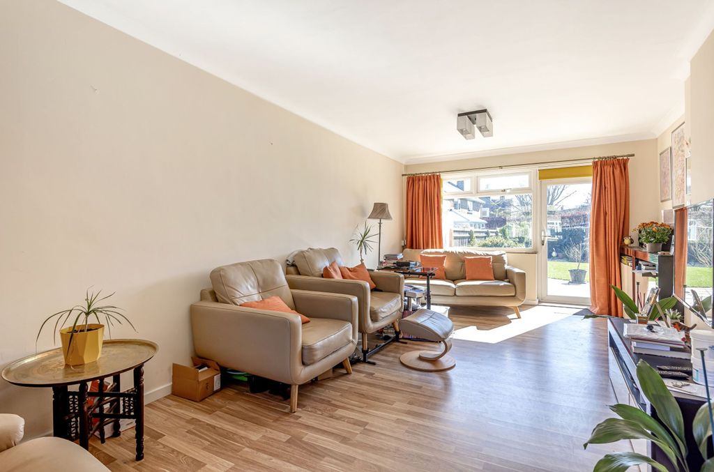 Property photo 2 of 14