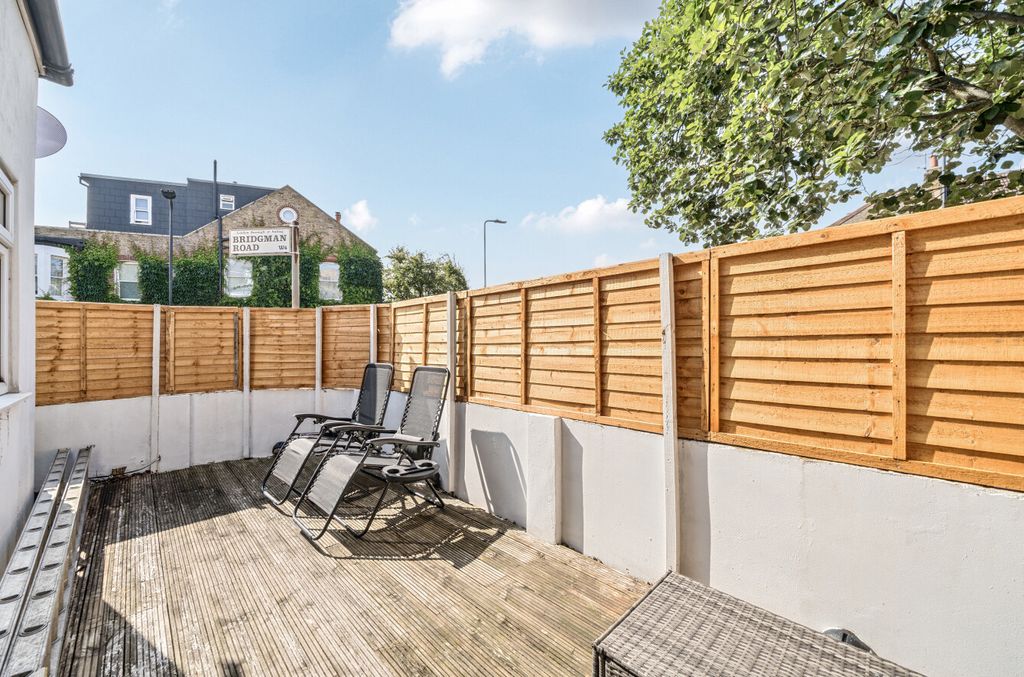 Property photo 3 of 16 1327951-5-68834Ba...