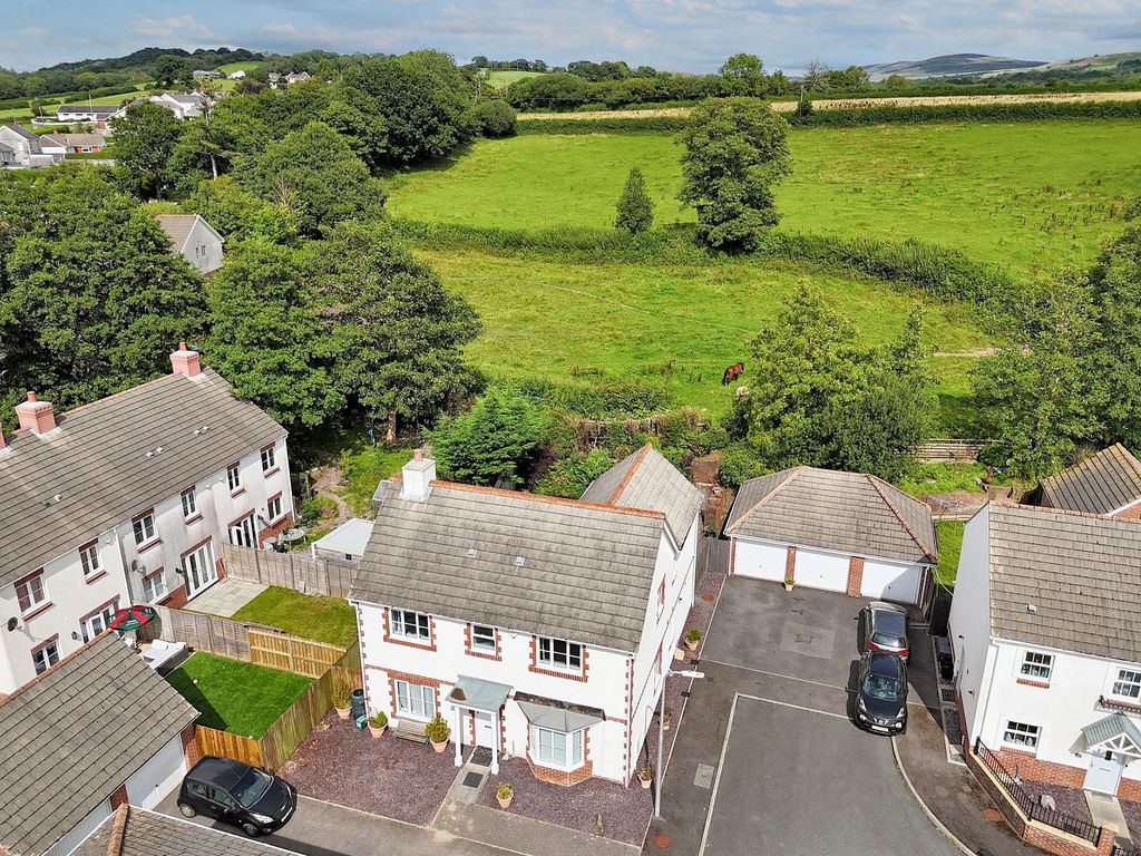 Property photo 1 of 34