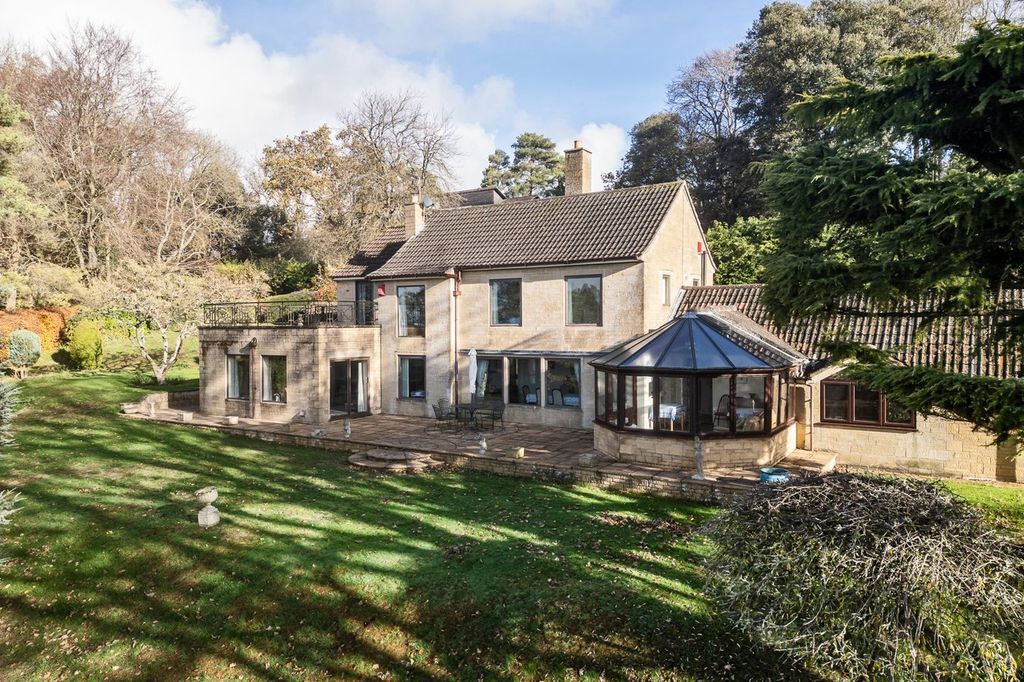 Property photo 1 of 22