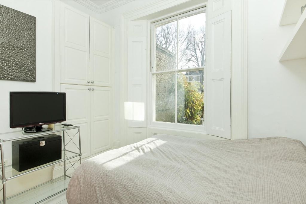 Property photo 2 of 5