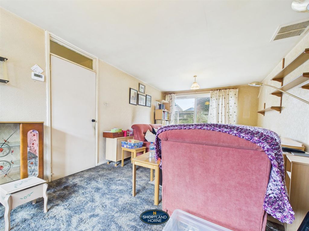 Property photo 3 of 16 Cam01906G0-Pr0537-Still006.Jpg
