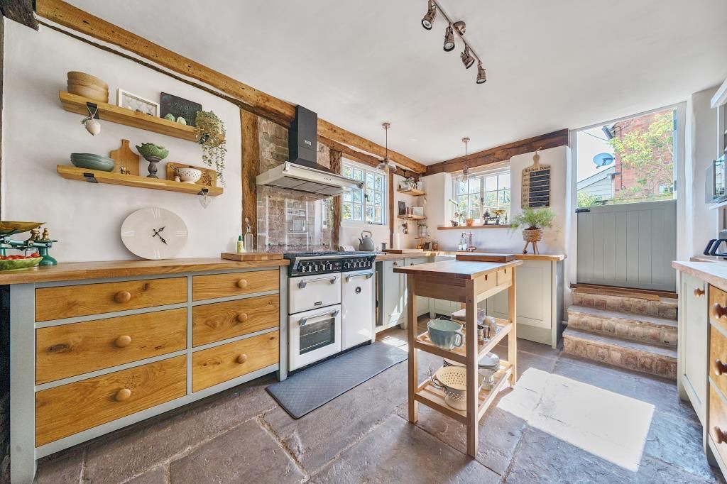 Property photo 2 of 20 Photos