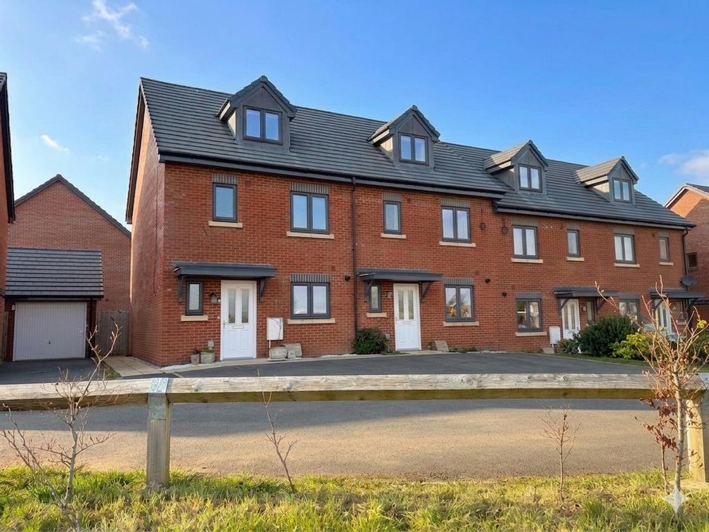 Property photo 1 of 28 No Bins.Png