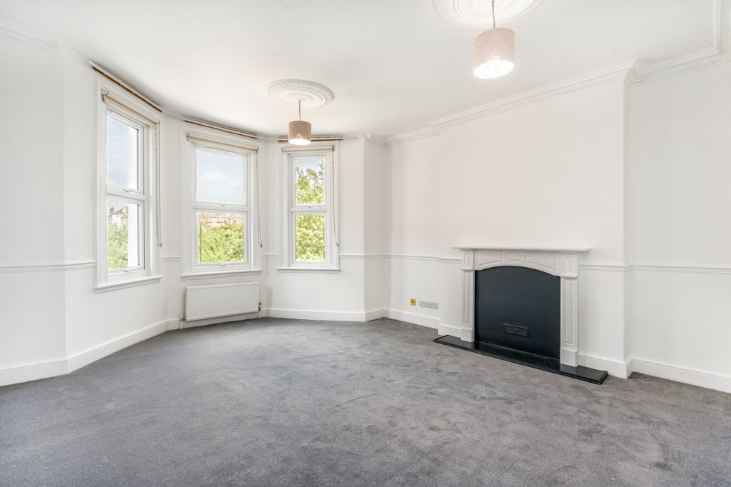Property photo 1 of 12 Picture No. 01