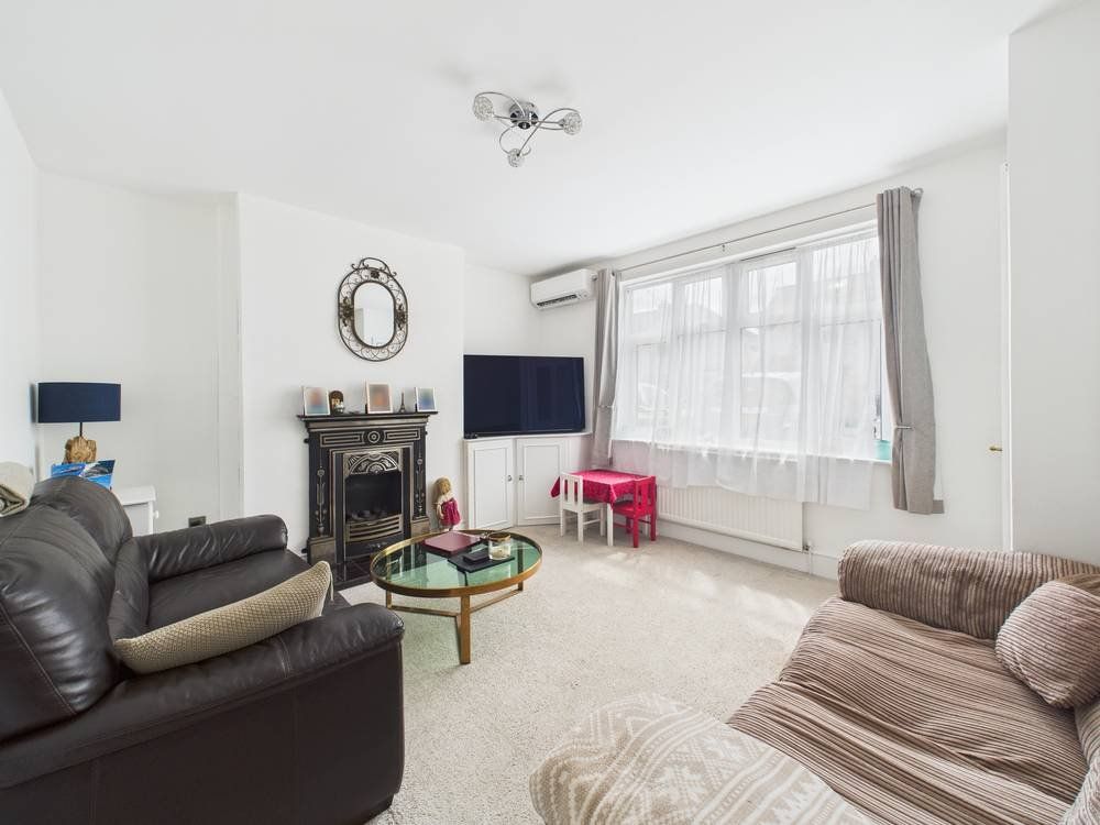 Property photo 2 of 14 Picture No. 03