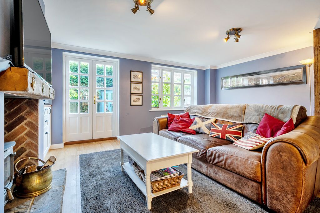 Property photo 2 of 23 1468442-13-6A1622...