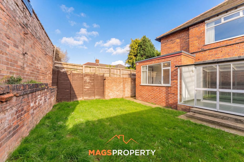 Property photo 3 of 29
