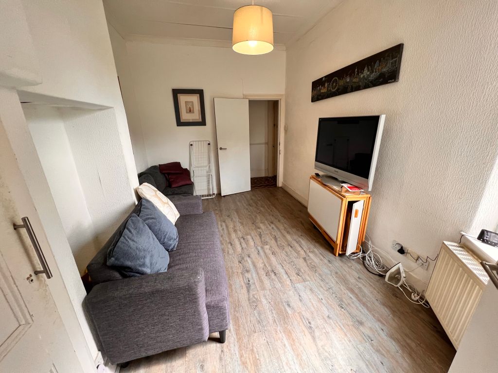 Property photo 3 of 6