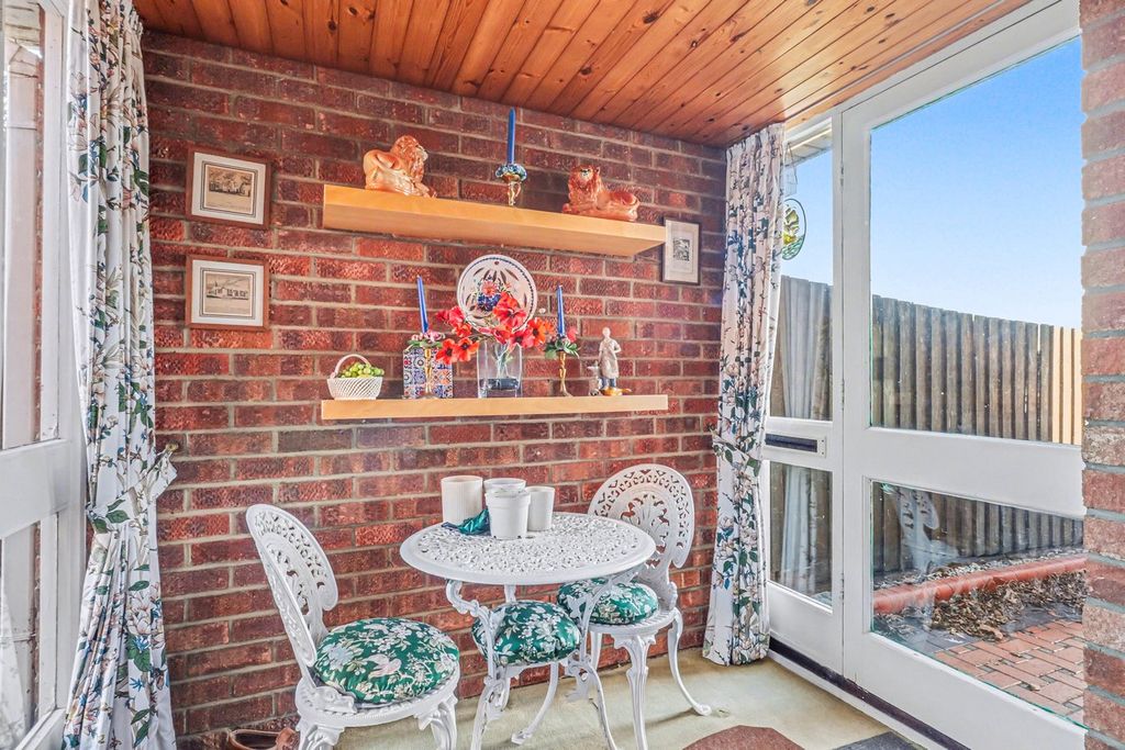 Property photo 3 of 20