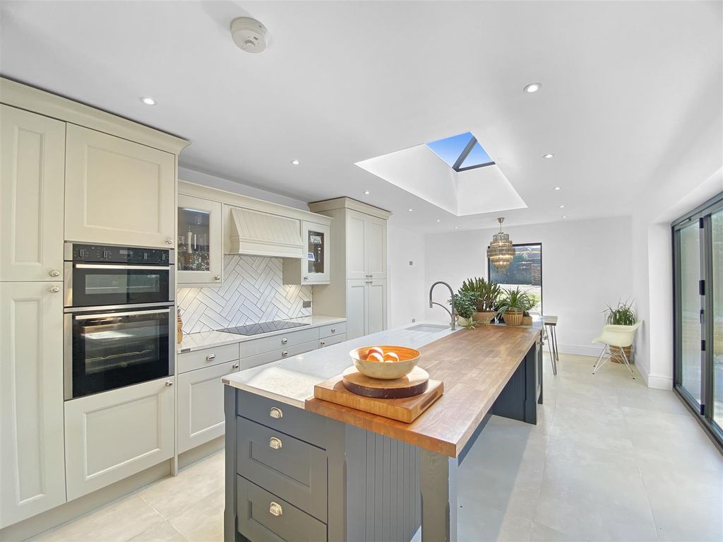 Property photo 3 of 41 5De35E1B2882d338Fb627Aedfa7d489Bfe17514B.Jpg