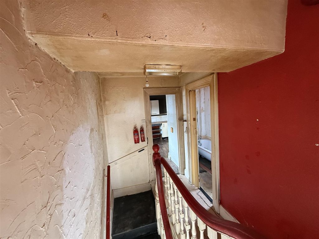 Additional image 10 of 3 bed flat for saleY Maes, Pwllheli LL53