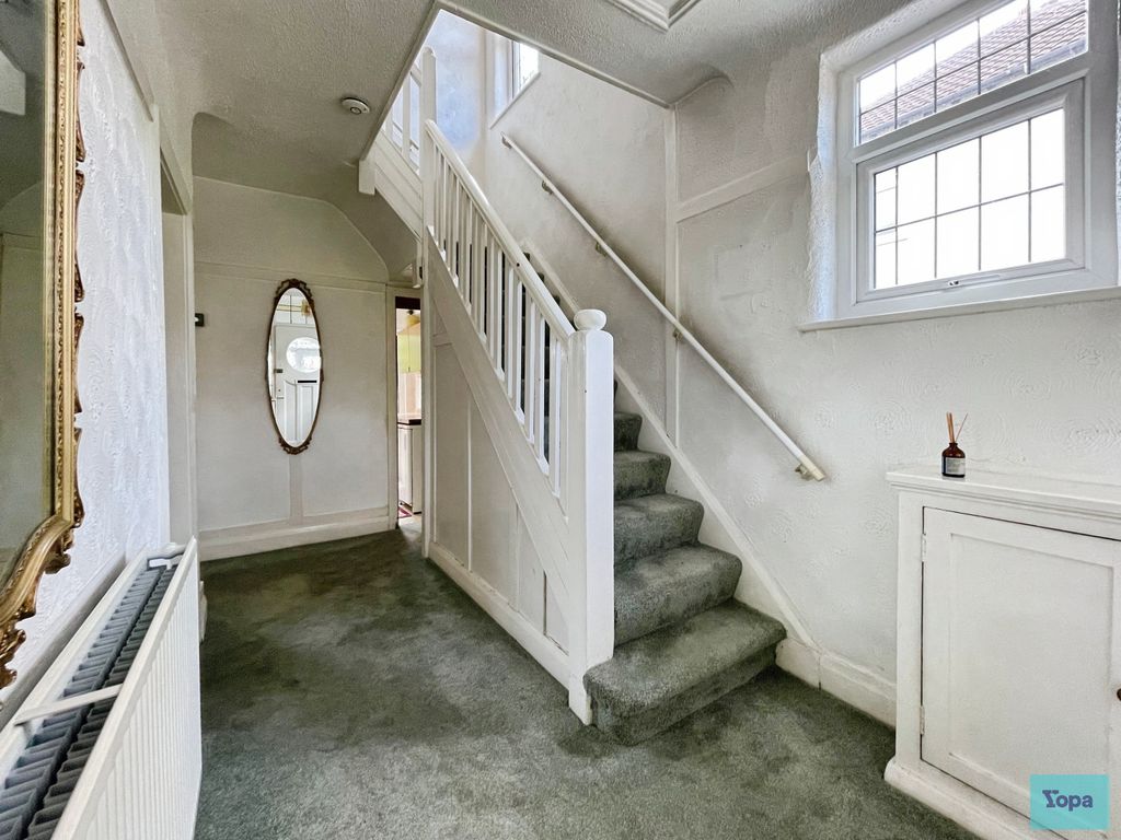 Property photo 2 of 21 21