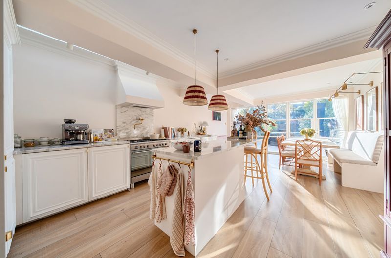 Property photo 3 of 23 Kitchen Diner Angle 1