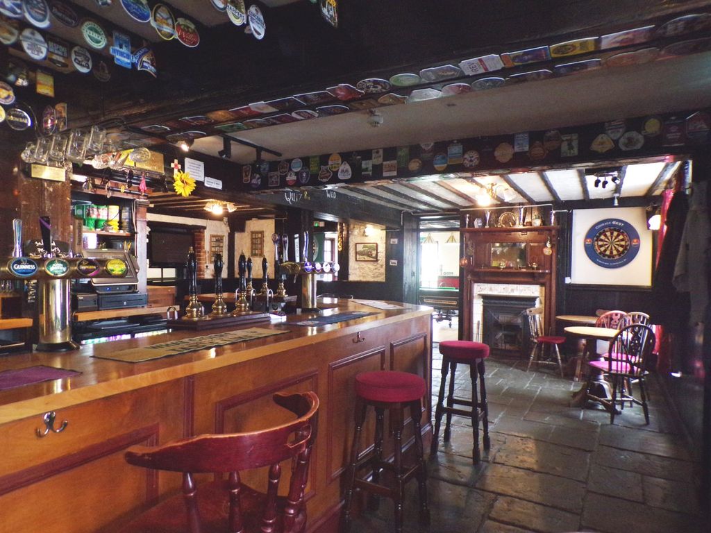 Property photo 3 of 19 Main Bar Area &amp; Seat