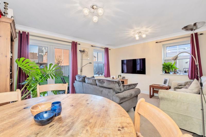 Property photo 2 of 13 Sitting/Dining Room