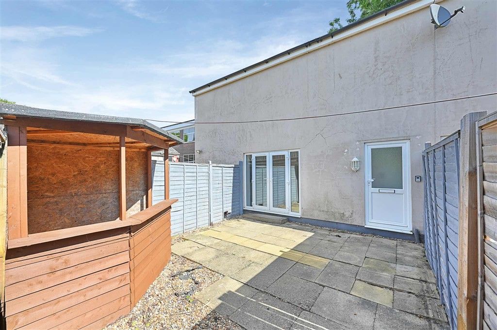 Property photo 1 of 9