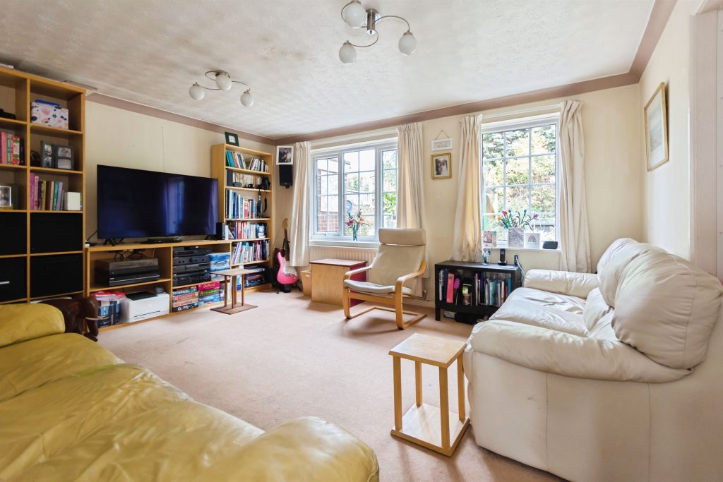 Property photo 3 of 17