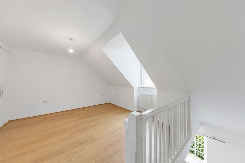 Property photo 2 of 29