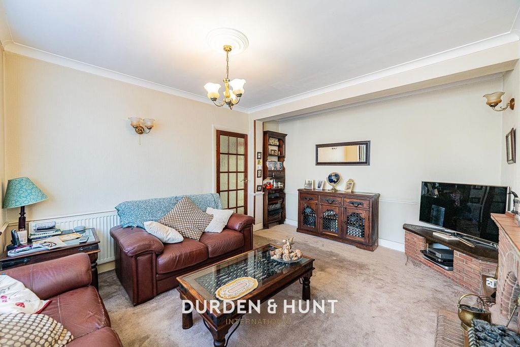 Property photo 3 of 17 Buckhurst-8.1.Jpg