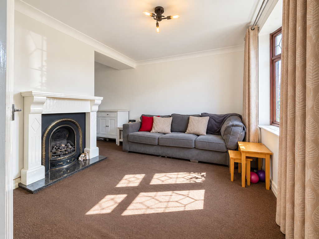 Property photo 2 of 11