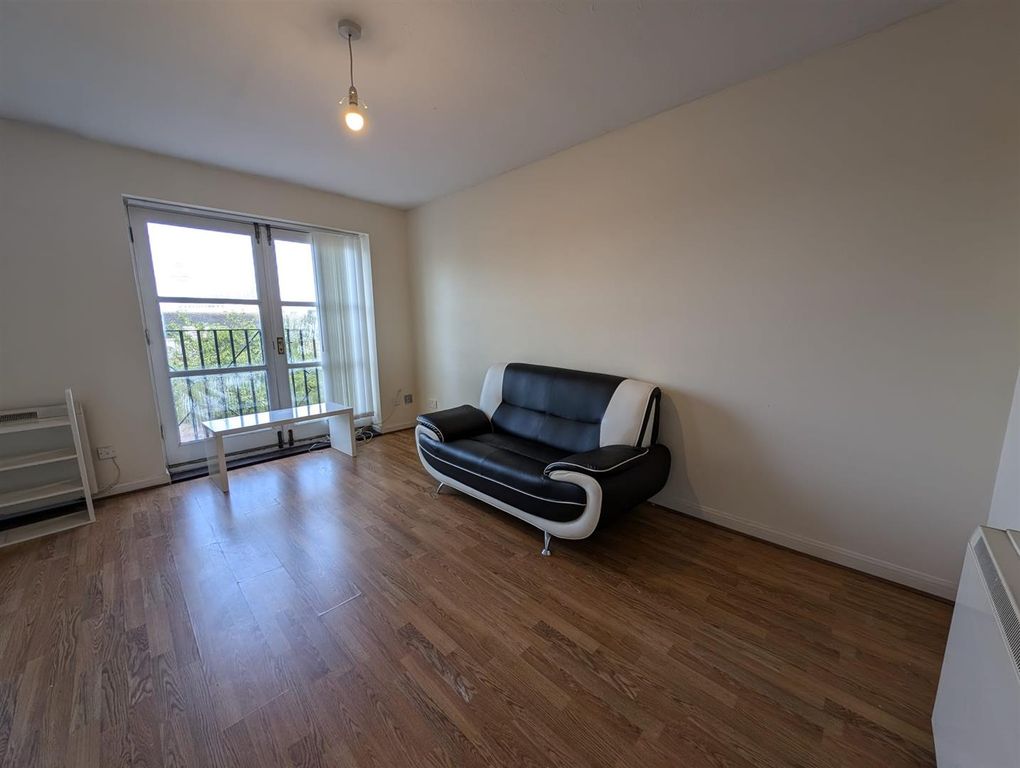 Property photo 2 of 8 Living Room2.Jpg