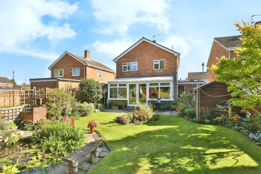 Property photo 3 of 17