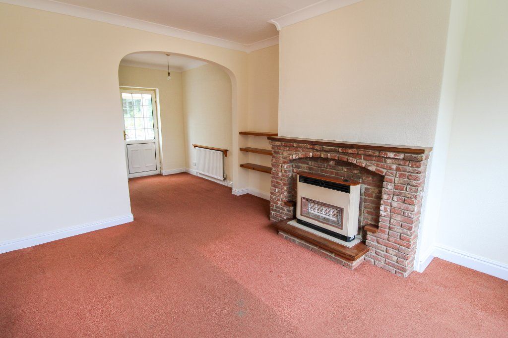 Property photo 2 of 16 Lounge