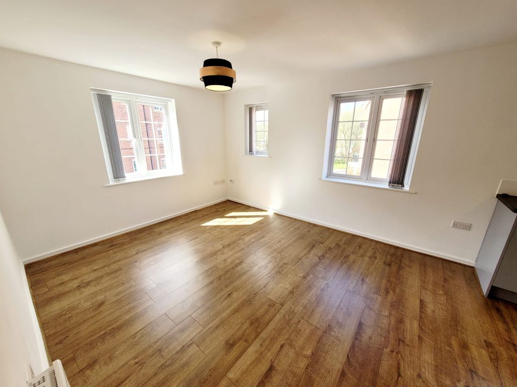 Property photo 2 of 6