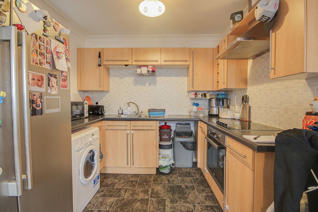 Property photo 3 of 6
