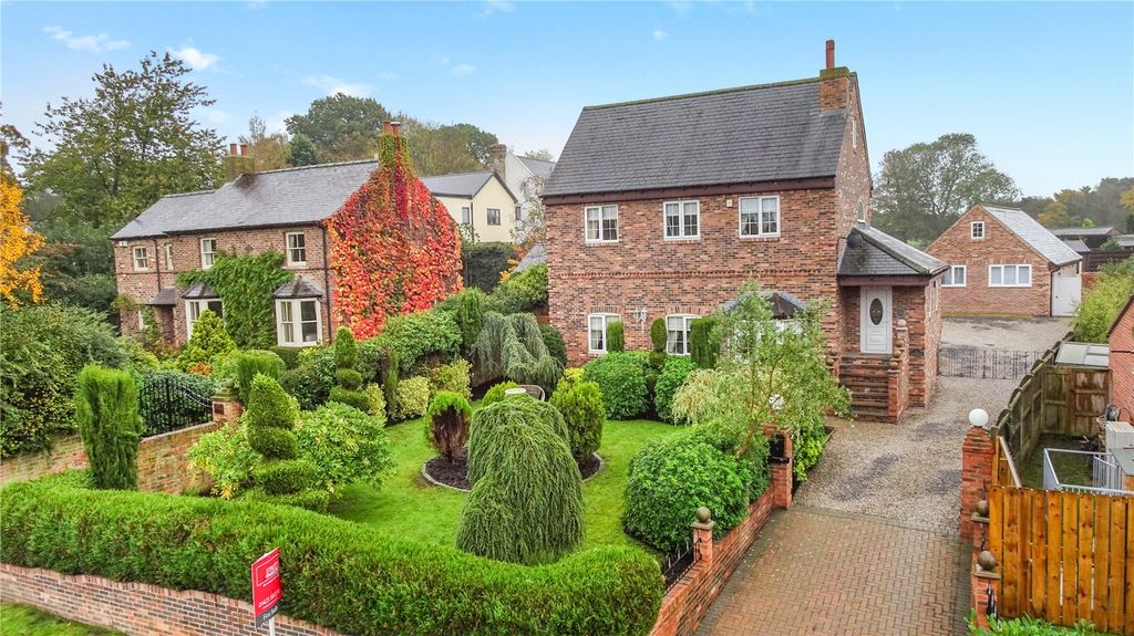 Property photo 1 of 24 Oak Tree House