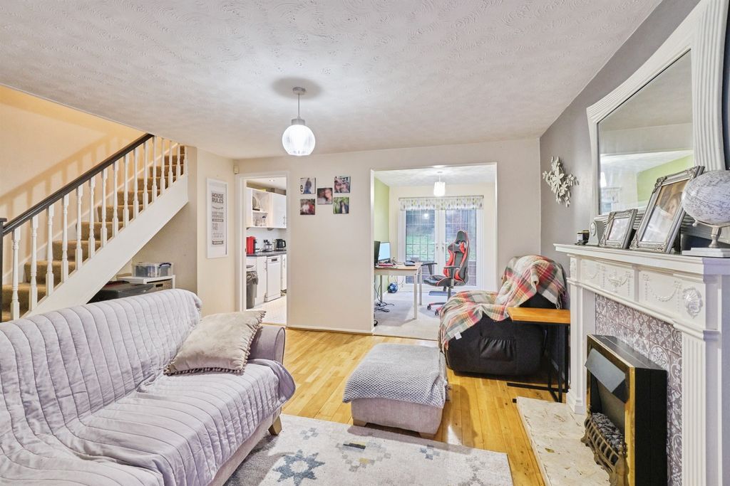 Property photo 3 of 20
