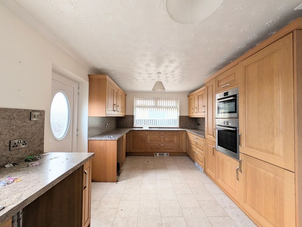 Property photo 2 of 16 Kitchen View 3