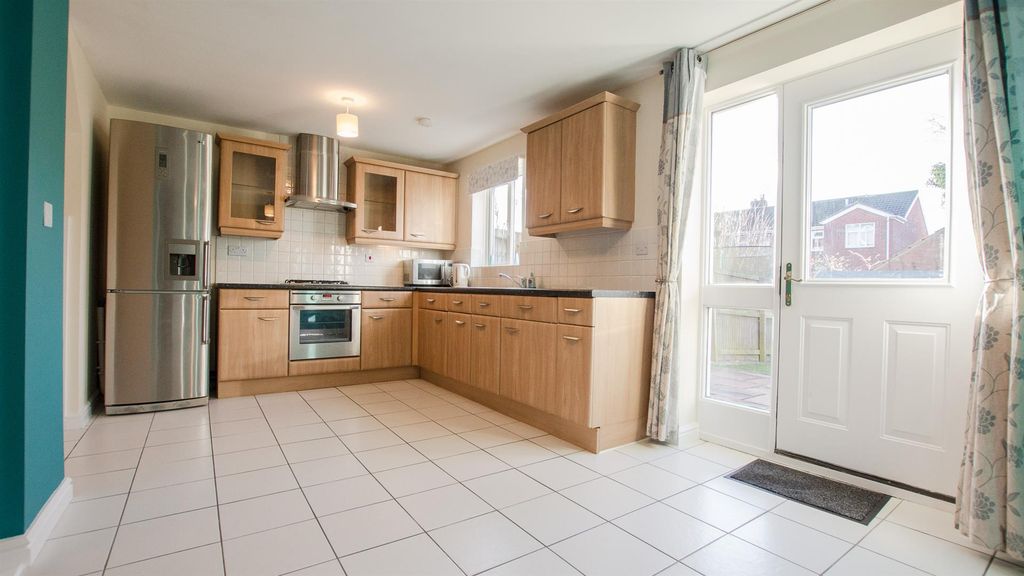 Property photo 2 of 14 Dsc00316.Jpg