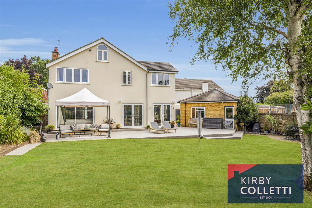 Property photo 3 of 37 Rear Garden