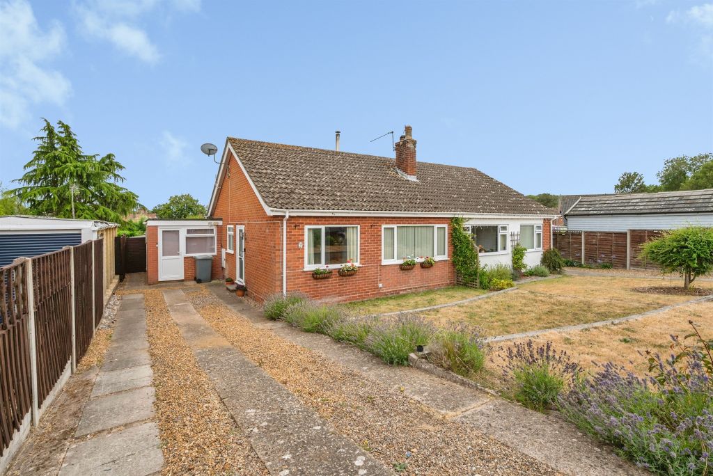 Property photo 2 of 17